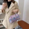 2024 Mulheres Vintage Cadeia Bolsas de Ombro Menger Bag Bolsas Fi Bordado Frs Crossbody Bags Kiss Lock Shell Clips v7lI #