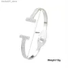 Bracelets porte-bonheur bracelet manchette avec cristal bijoux en acier inoxydable double T tendance femme boucle ouverte springQ240330