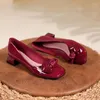 Buty zwykłe kwadratowe palce na obcasie grube Mary Jane Women's 2024 Red Wedding High-end i opiekuńczy singiel