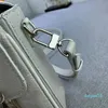 حقيبة الكتف الصغيرة حقيبة جلدية رسائل أزياء الفضة أجهزة النساء مصغرة حقيبة يد رمادية جيوب المقصورة الداخلية