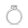 Обручальные кольца HanYu Classic Four Clawt Twisted Arm Bud S925 Silver 1Ct Moissanite Свадебное обручальное женское кольцо 24329