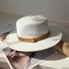 Ampla Brim Chapéus Bucket Camel Fedora Chapéu Francês Top Outono e Inverno Britânico Cinto De Couro Vintage Imitação De Lã Jazz Ha H240330