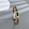 Bangle Luxury Inlaid Rhinestone Women's Bracelet Exquisite Vintage Emeralds Bracelets Charm Wedding Party Fashion Jewelry