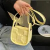 Akşam çantaları düz renkli küçük taze mini çanta kadınlar için 2024 yaz pu moda ruj kızları çok yönlü crossbody cara çanta