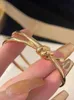 Designer Crowd Knot Armband för kvinnor Ljus lyx 18K Rose Gold Cross Diamond Free