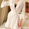 Sexig uppsättning Sexig brudtärna Robes Silk Lotus Leaf Cardigan Robe With Belt Bath Robe Women Wedding Team Bride Robe Home Clothes Y240329