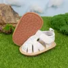 Sandaler Kidsun Baby Girl Sandals Flat Rubber Bottom Non-Slip Baby Girls Shoes Toddler Spädbarn Summer Casual Beach Sandaler Nyfödda 240329