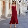 Freizeitkleider Sommerkleid Damen 2024 V-Ausschnitt Ärmellos Rückenfrei Taille Eng High-Waist Sling Asymmetrisches Rüschensaumkleid Streetwear