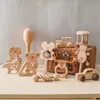 赤ちゃんの木製モンテッソーリおもちゃbpa無料の木製かぎ針編みガラガラのおもちゃ教育sootherブレスレットチューテザートイ240327