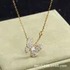 Brand de créateur Van Butterfly Collier en diamant complet pour femmes 18K Gold rose plaquée avec pendentif à chaîne de col Badifonnance avec logo