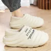 Pantoufles maison chaussures homme hiver intérieur décontracté bout rond imperméable à enfiler confortable résistant à l'usure Plus velours garder au chaud