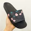 Mocassini firmati estivi scarpa da spiaggia all'aperto sandalo di lusso fioritura pantofole da carriera donna pantofola da hotel taglia 35-46 00231
