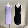 2024 Yeni Bahar Yaz Kadın Elbiseleri Tasarımcı Kadın Kolsuz Etek Klasik Mektup Nakış Elbise Seksi Sıska Slim Mini Elbise