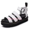 Kvinnor Fashion Foam Rubber Platform Sandaler Läder Sole Gear Hollow Toe Cap Ladies Sandles Casual Beach höjande Roman Martin Sandals Gladiator