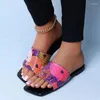 Sandali 2024 Pantofole da donna colorate alla moda, punta aperta, spiaggia casual