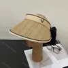 Designer Sun Visor Hats Grass Braid Luxury Straw Visors Baseball Cap for Women Mens Designers Empty Top V Sunhats Beach Caps Bucket Hats Sports Brown Accessories