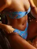 Kobiety stroje kąpielowe Seksowne kwiatowe bikini Bandeau Women Swimsuit 2024 Women Swimsuit w kształcie litery T w kształcie litery T w kształcie litery T Stras Squimming J240330