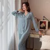 家庭用服の女性用パジャマセットヴィンテージvネックレーススリープウェアスリープウェアナイトレジャー服ナイトウェアパジャマフェム