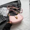 Schoudertassen Designer Zijtas Voor Vrouwen 2024 Kleine Halve Cirkel Zadel Crossbody Effen Kleur Pu Leer Onderarm Handtas