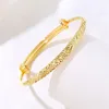 Bracelet à main en losange doré pour femmes, breloques géométriques, taille réglable, bijoux tendance, cadeaux de fête