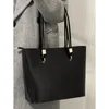 Black Pu Tote Çanta 2023 Yeni Kadınlar Yüksek Kapasiteli Minimalist Fermuar Omuz Çantası Klasik FI Sınıfı Banliyö Çanta Gelgit D0IQ#