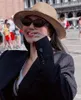 Zonnebrillen designer zonnebrillen luxe zonnebrillen voor dames letter UV400 ontwerp soiree Adumbral reismode strandzonnebril geschenkdoos 6 kleuren zeer goed