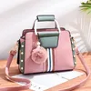 nuovo Fi Wild Casual Design di lusso Borsa a tracolla femminile di grande capacità Tide Diagal Temperament Network Busta rossa 90Kf #