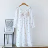 Vêtements de nuit pour femmes imprimés de style féerique en coton printemps et automne robe de pyjama à manches longues avec coussinet de poitrine doux mignon vêtements de maison chemise de nuit