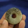 Dekorativa figurer antikviteter kinesiska jade snidade drake ping'an spänne halsband hänge amulet