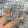 Broches de styliste de haute qualité pour femmes et hommes, strass, diamant, cristal, perle, costume, épingle, timbre, cadeau à la mode