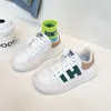 Scarpe da passeggio Primavera e autunno Studenti di cricket per bambini Sport Sneakers per bambini Chaussure De Sport