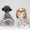 Vêtements pour chiens Cape pour animaux de compagnie Cape de coupe de cheveux réglable imperméable dessin animé impression conception fournitures de toilettage