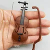 Figurine decorative Collezione di strumenti musicali in legno da 8 cm Ornamenti Mini violino con supporto Regali di decorazione modello in miniatura