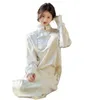 البلوزات النسائية القميص الكوري الخريف أزياء فضفاضة متعددة الأنيقة ملابس أنيقة البيج