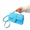 Högkvalitativ varumärkesväska 2023 Nya kvinnors bärbara lilla fyrkantiga väska axelväska Fable Solid Color Versatile Crossbag K9GQ#