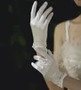 White Satin Wedding Dr Gloves Short Elegant Petal Pearl Bow Bridal Gloves Mångsidiga foto Accores Pearl H2WP#