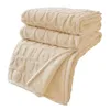 Blankets Heart Pattern Blanket Design For Room Stylish Cozy Check Versatile Office Home Decor Lightweight