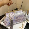 2023 Vintage Femmes Floral Embrayage Designer Lock Shell Clip Chaîne À La Main Sacs À Bandoulière Sacs À Bandoulière Gland Glitter Sacs À Main p9bR #