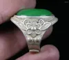 Decorative Figurines 3CM Rare China Miao Silver Green Gems Bat Flower Jewelry Finger Ring