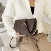 fiヴィンテージサドルバッグ2021 New Quality PU Leather女性デザイナーハンドバッグ女性肩メンガーラグジュアリーサック韓国Bolsa W6bd＃