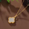 Classic Van Clover Necklace Fashion Nuova S925 Sterling Silver Natural e Tianyu Lucky Clover Necklace Ladies Temperament Chain Regalo