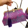 2023 Vintage Kadın Çiçek Debriyaj Tasarımcı Kilit Kupa Klip El Yapımı Zincir Omuz Çantaları Crossbody Çantalar Tassel Glitter Çantalar P9BR#