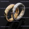 Bandringar S925 Sterling Silver Round Finger Rings för män Kvinnor AAA CZ Stone Bling Iced Out Par Ring Male Hip Hop Rapper Jewelry T240330