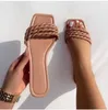 Chinelos mulheres sandálias verão 2024 moda apartamentos com sapatos de praia ao ar livre vestindo festa senhoras