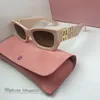 Nouveau 2024 miui lunettes de soleil de mode luxueuse premium miui lunettes de soleil pour femmes lunettes de soleil ovales conduisent plage de plage vintage anti-radiation haute qualité 195