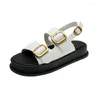 Casual skor sandaler kvinnor stift spänne plattform slingback metall tjock botten damer platt en