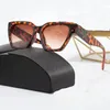 Nya modedesigner solglasögon Top Look Luxury Rectangle Solglasögon för kvinnor män vintage unisex solglasögon med låda