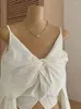Kvinnor BLOUSES Kvinnor V-ringning Vit Gyaru Clubwear Vintage Office Lady Basic Shirts Off Shoulder Y2K Streetwear Crop Top Mori Girl Tide