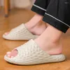 Sandaler tjock plattform Moln tofflor 2024 Summer Beach Eva Soft Sole Slide Leisure Men Damer Inomhus Badrum Antislipskor