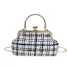 Xiyuan British Check Chain Dinner Bag Black Bew Handbagトレンドシンプルなカジュアルシェルバッグシングルショルダークロスボディバッグ女性N8JP＃